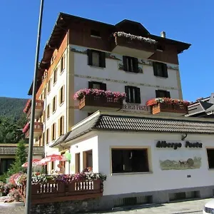 https://hotel-posta.it-lombardy.com
