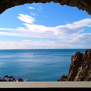 L'incanto Divino Di Fronte Solo L'orizzonte! Riomaggiore